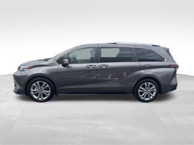 2023 Toyota Sienna Platinum 7 Passenger