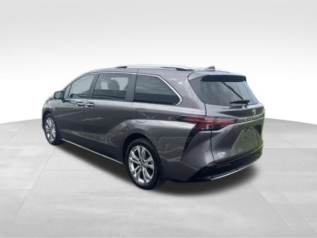2023 Toyota Sienna Platinum 7 Passenger