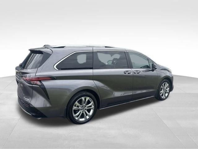 2023 Toyota Sienna Platinum 7 Passenger