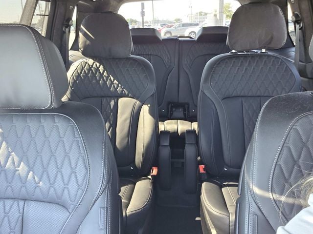 2024 BMW X7 M60i
