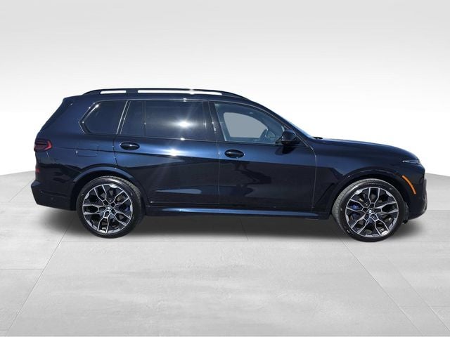 2024 BMW X7 M60i