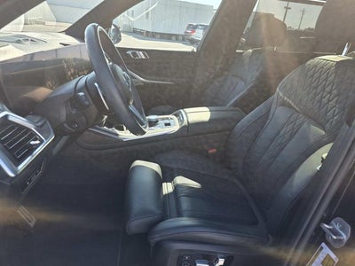 2024 BMW X7 M60i