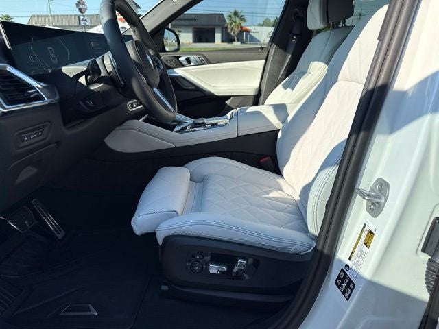 2027 BMW X6 xDrive40i