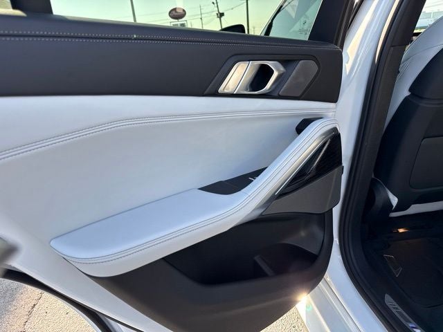 2027 BMW X6 xDrive40i