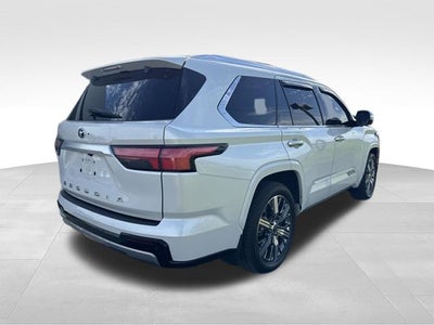 2023 Toyota Sequoia Capstone