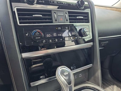 2022 INFINITI QX80 Premium Select