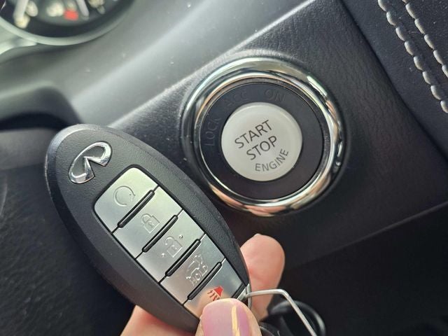 2022 INFINITI QX80 Premium Select