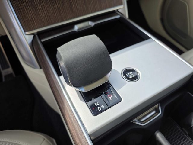 2024 Land Rover Range Rover SE