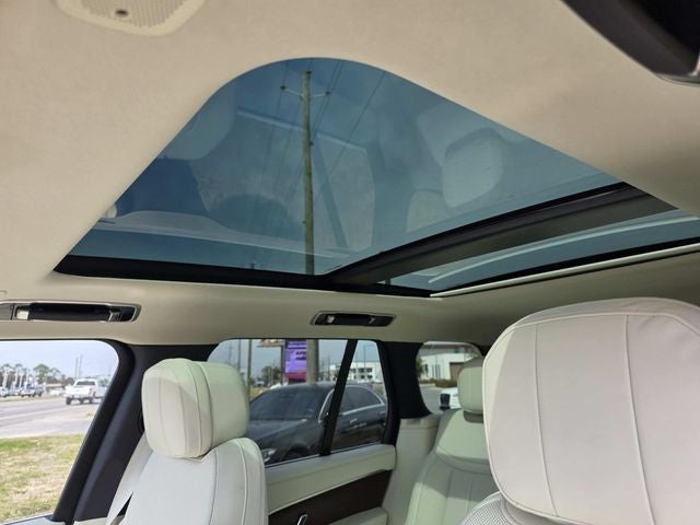 2024 Land Rover Range Rover SE