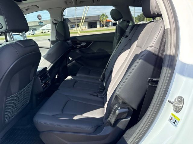 2023 Audi Q7 45 Premium Plus quattro