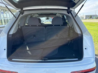 2023 Audi Q7 45 Premium Plus quattro