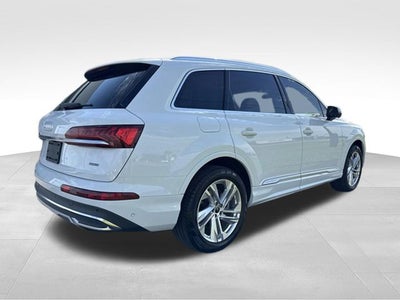 2023 Audi Q7 45 Premium Plus quattro