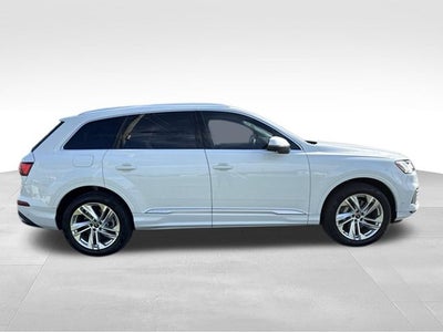 2023 Audi Q7 45 Premium Plus quattro