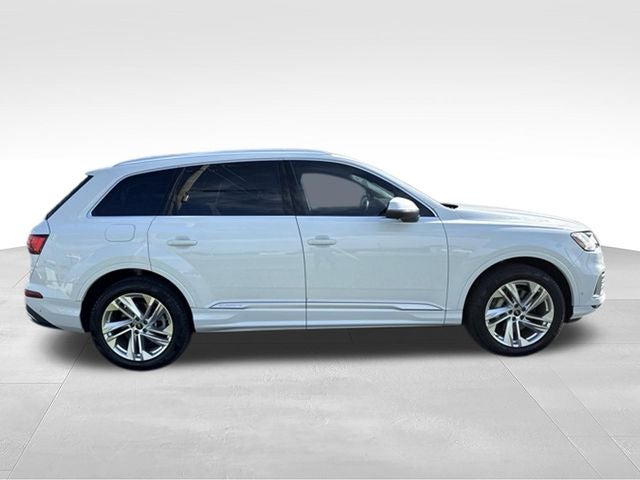 2023 Audi Q7 45 Premium Plus quattro