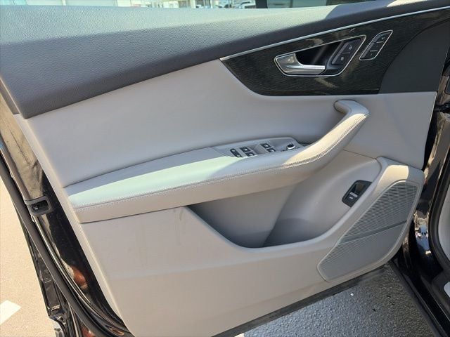 2021 Audi Q7 55 Premium Plus quattro