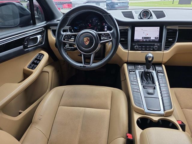 2018 Porsche Macan Base