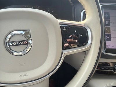 2019 Volvo XC90 T6 Momentum