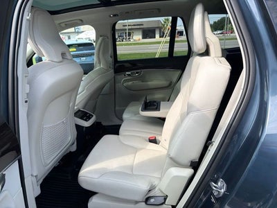 2019 Volvo XC90 T6 Momentum
