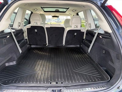 2019 Volvo XC90 T6 Momentum