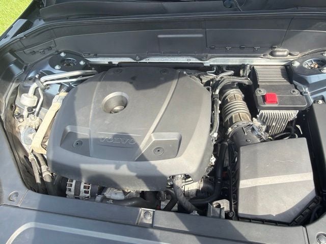 2019 Volvo XC90 T6 Momentum