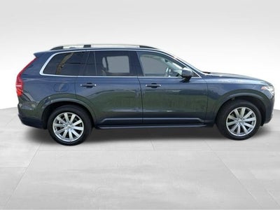 2019 Volvo XC90 T6 Momentum
