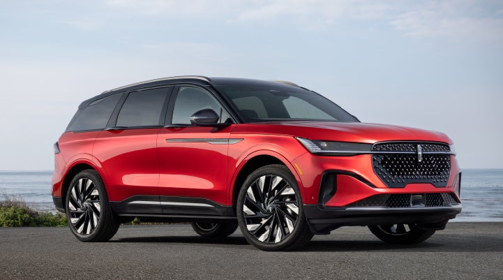 A 2024 Lincoln Nautilus® Reserve model is shown with the stylish available Jet Appearance Package. | Astro Lincoln in Pensacola FL