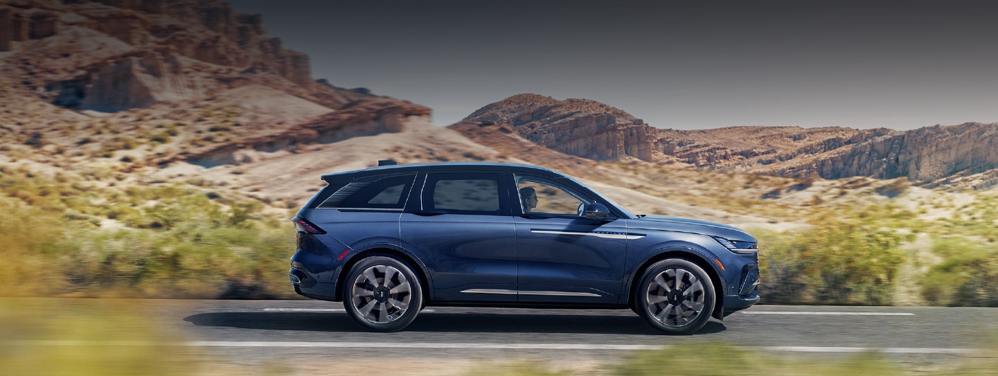 A 2024 Lincoln Nautilus® SUV is being driven in a desert setting. | Astro Lincoln in Pensacola FL