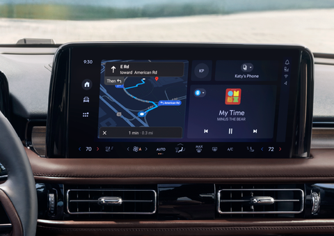 The 13.2-inch LCD touchscreen is showcased. | Astro Lincoln in Pensacola FL