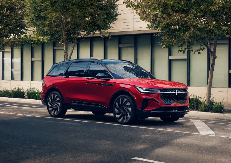 2026 Lincoln Nautilus® SUV with the available Jet Appearance Package and Hybrid transmission. | Astro Lincoln in Pensacola FL