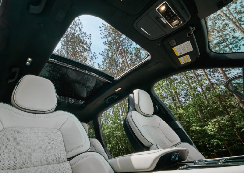 The front seats of a 2027 Lincoln Aviator® Black Label™ SUV | Astro Lincoln in Pensacola FL