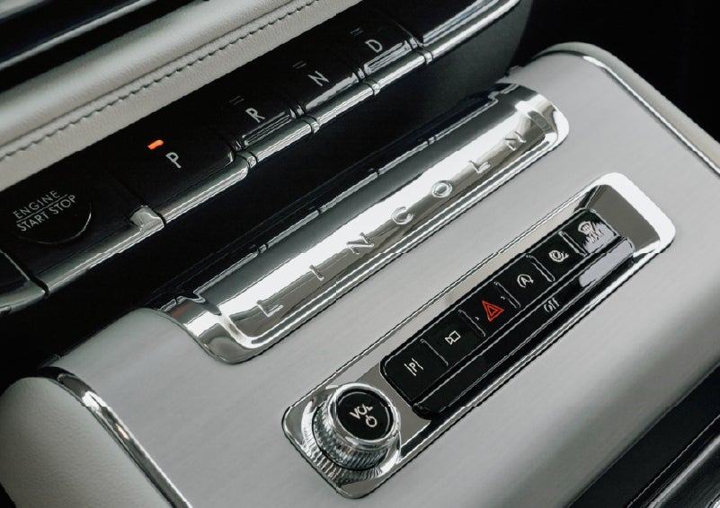 The piano key gear selector of a 2027 Lincoln Aviator® Back Label™ SUV. | Astro Lincoln in Pensacola FL